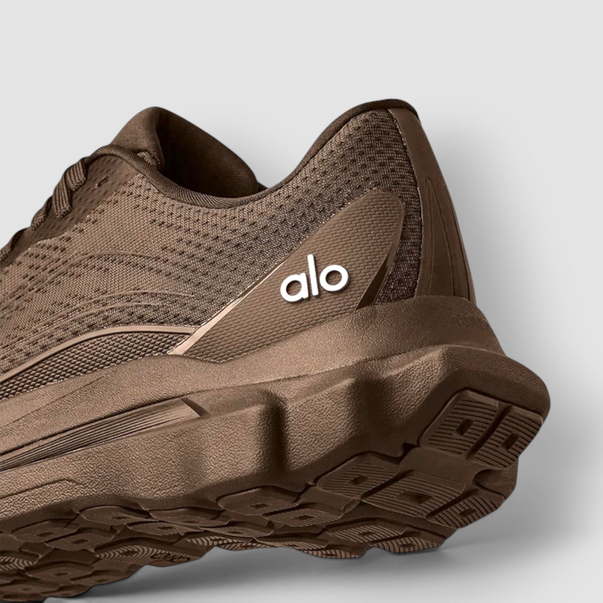 Alo Runner | Brown