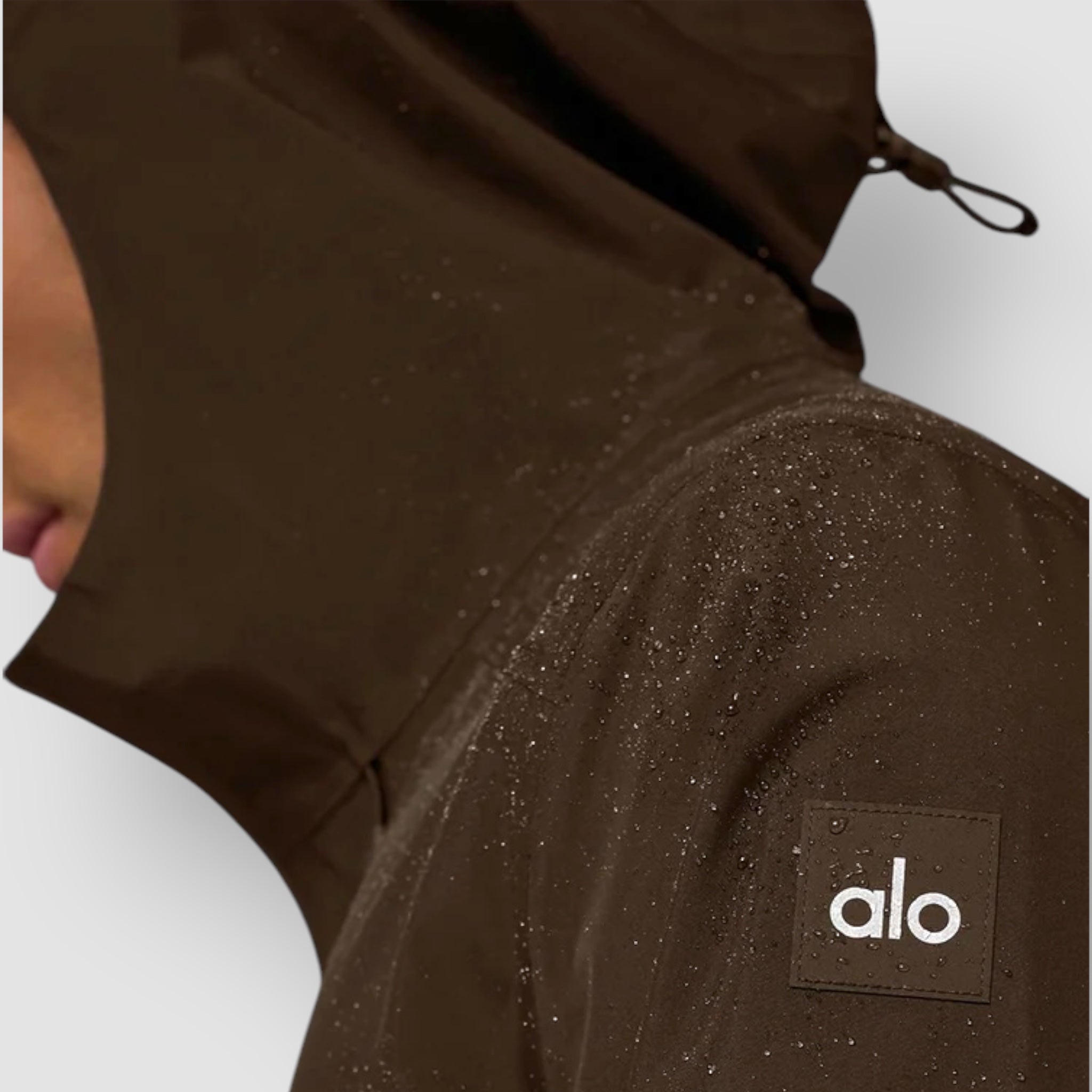 Ensemble Alo | Brown