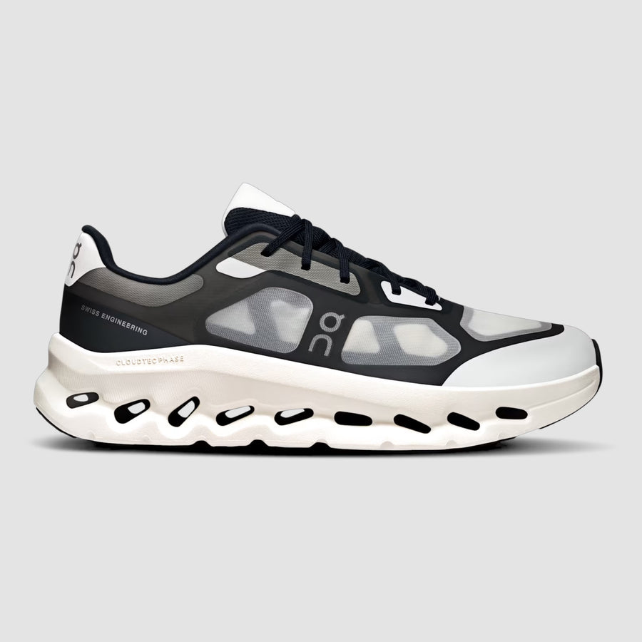 Cloudtilt Remix Black | Ivory